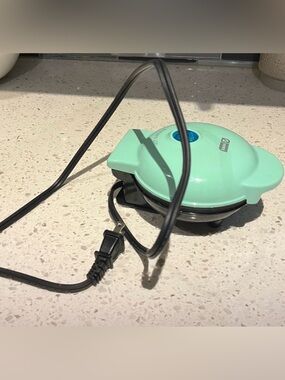 Mint Electric Mini Waffle Maker - Compact Home Kitchen Appliance